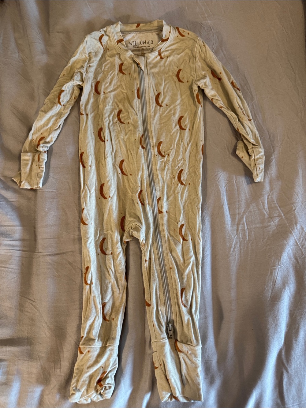 Willow Crescent Moon Zip Footed Onesie in Cream and Rust